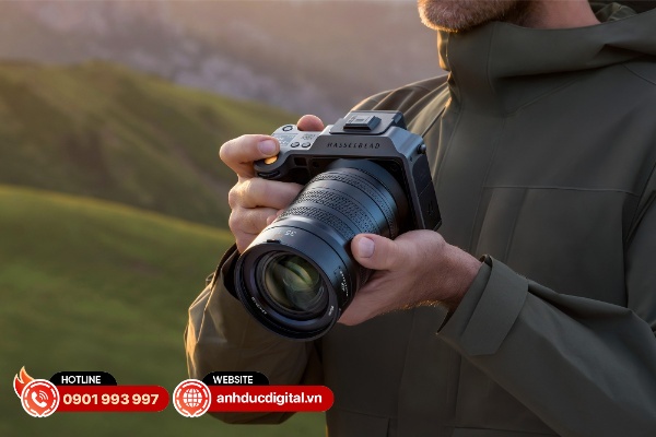 Hasselblad giới thiệu máy ảnh X2D II 100C và ống kính XCD 2,8–4/35–100E