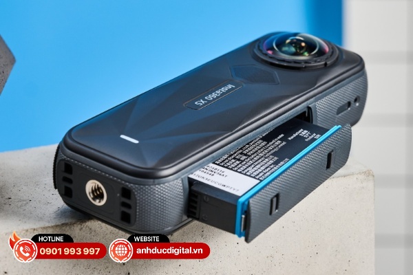 Thời lượng pin trên Insta360 X5 được cải thiện tương đối nhiều ở chế độ 360 độ