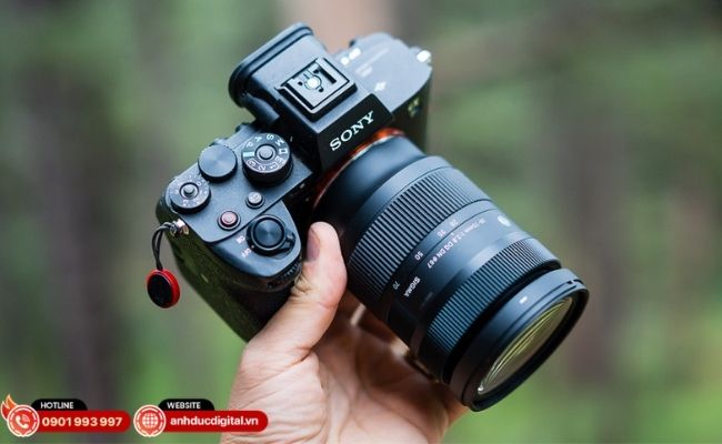 Chất lượng dòng Art trong thiết kế gọn nhẹ, mang lại hiệu suất chuyên nghiệp cho máy Full-frame