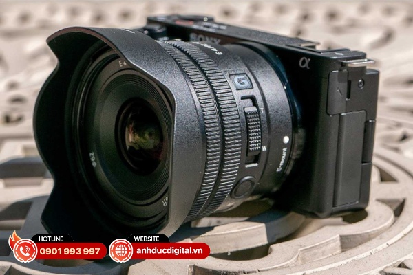 Sony E 10–20mm f/4 PZ G lấy nét nhanh và có chất lượng quang học tốt