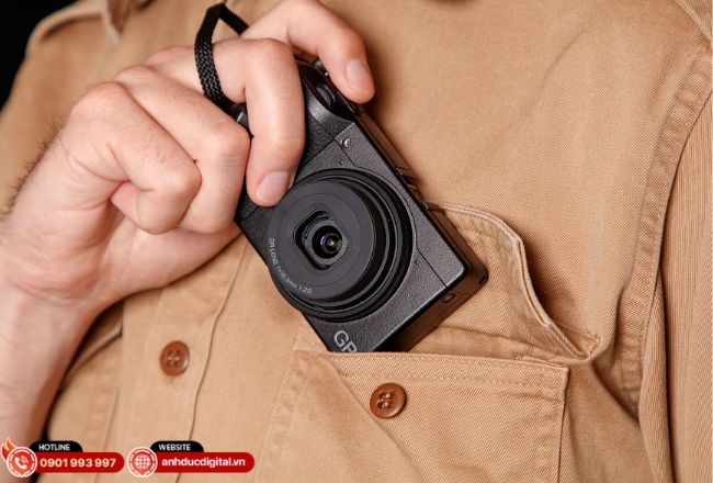 Chiếc compact bỏ túi cho người mới yêu chụp street và du lịch, tập trung vào chất lượng ảnh và tính di động.