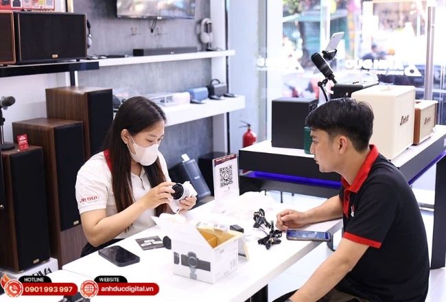 Người mới nên ưu tiên máy dễ dùng, nhẹ, lấy nét nhanh và cho chất lượng ảnh ổn định trong sinh hoạt hằng ngày.