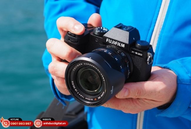 Fujifilm phù hợp với người yêu màu sắc và cảm giác chụp ảnh khi đi du lịch.