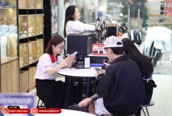 Chọn đúng máy ảnh du lịch sẽ giúp bạn lưu giữ trọn vẹn khoảnh khắc và tận hưởng chuyến đi một cách trọn vẹn hơn.