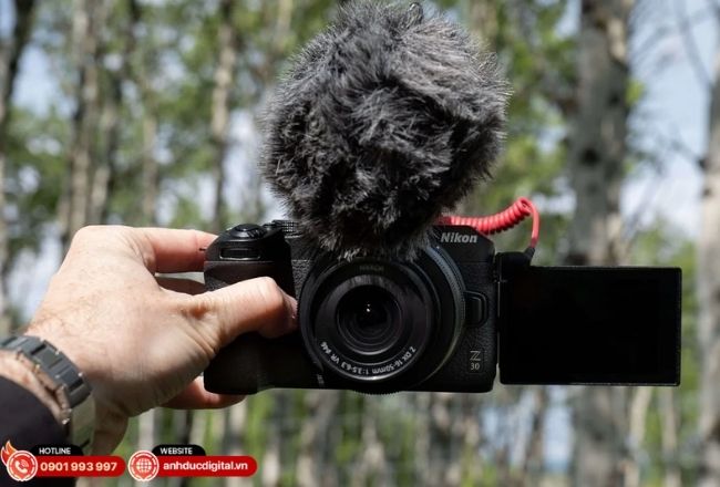 Máy ảnh Nikon ghi điểm nhờ màu sắc trung thực, thân máy bền bỉ và hệ sinh thái ống kính phong phú.
