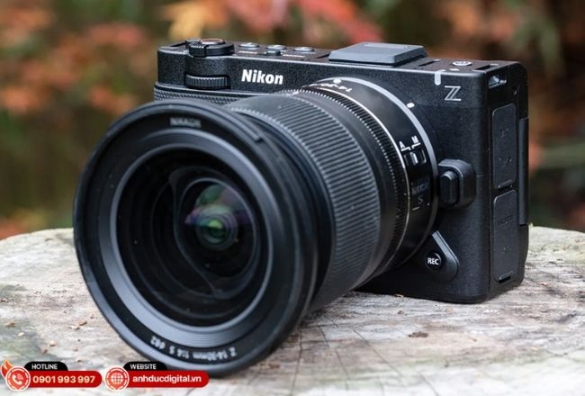 Nikon Z Series là hướng phát triển chủ lực với thiết kế gọn nhẹ, lấy nét nhanh và quay video tốt.