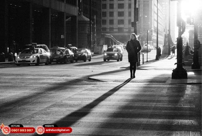 28mm kể câu chuyện không gian, 40mm tập trung vào con người và khoảnh khắc.