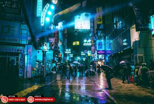 Ricoh GR đời cũ vẫn đủ tốt để chơi street nếu bạn ưu tiên khoảnh khắc hơn công nghệ.