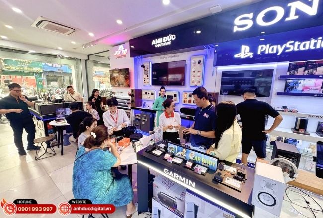 Chọn nơi bán uy tín giúp bạn yên tâm trải nghiệm Ricoh GR lâu dài cho street photography.