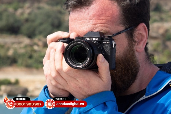 Fujifilm X-S20 là chiếc náy được đông đảo cộng đồng vlogger yêu thích 