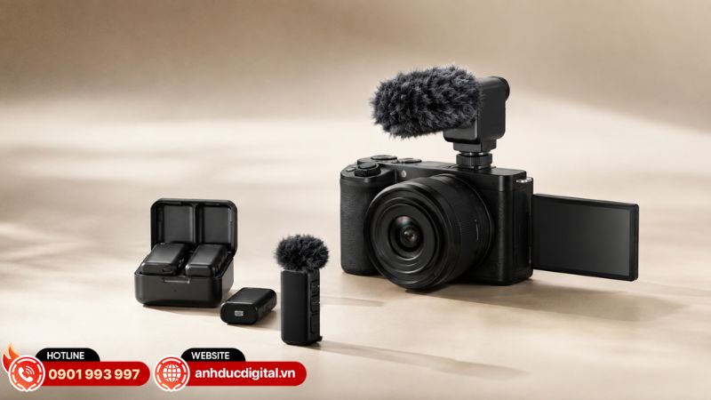 Sony ZV-E10 II gắn micro ngoài được không?