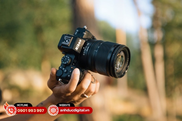 Nikon NIKKOR Z DX 16-50mm F2.8 VR có dải tiêu cự tương đương với 24 – 75mm