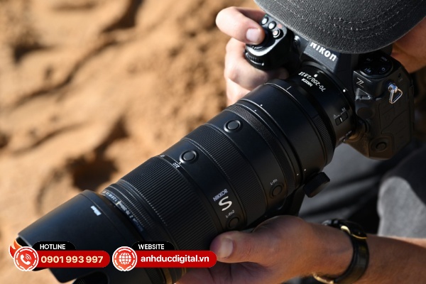 Ống kính NIKKOR Z 70-200MM F/2.8 VR S II có trọng lượng nhẹ nhất chỉ 998g