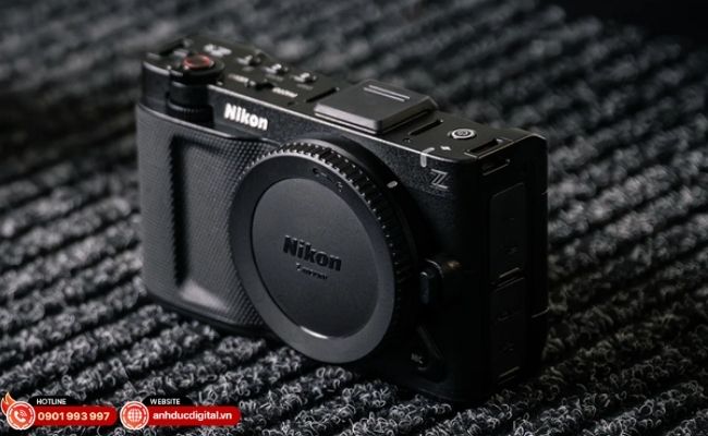 Nikon ZR cân bằng tốt giữa chất lượng điện ảnh và tính cơ động