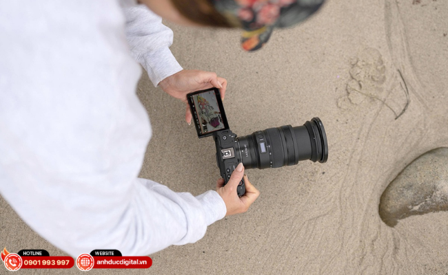 Thiết kế video-first giúp Nikon ZR tối ưu cho quay phim thay vì nhiếp ảnh