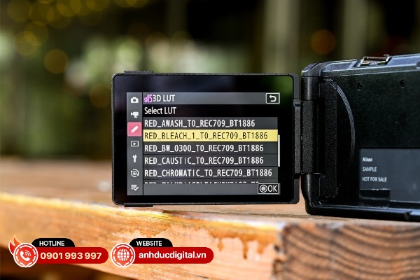 Nikon ZR cho phép người dùng lưu trữ đến 10 LUTs và theo dõi theo thời gian thực