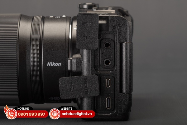 Nikon ZR là máy quay phim đầu tiên trên thế giới hỗ trợ ghi âm thanh nổi 32-bit