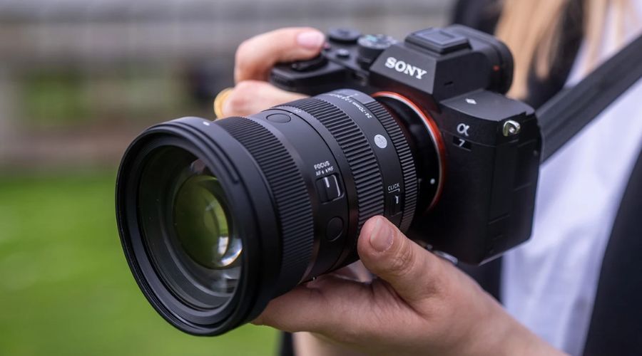 Khám phá 7 ống kính tốt nhất cho Sony A7V để tối ưu hóa trải nghiệm nhiếp ảnh của bạn