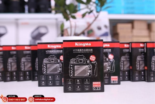 Miếng dán cường lực bảo vệ màn hình LCD khỏi trầy xước mà không làm ảnh hưởng đến độ nhạy cảm ứng