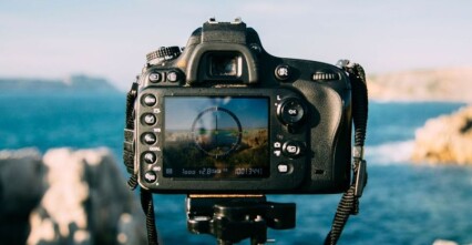 Top 10 phụ kiện máy ảnh thiết yếu cho người mới bắt đầu | Anh Đức Digital