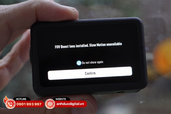 DJI Osmo Action 6 sẽ thông báo khi người dùng thay đổi ống kính