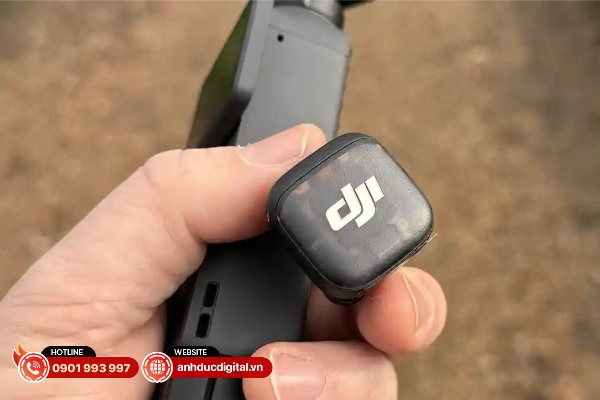 Người dùng có thể sử dụng DJI Mic 3 để thu âm cùng với DJI Osmo Pocket 4