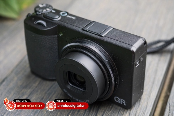 Đánh giá Ricoh GR IV – Liệu có phải chiếc máy compact tuyệt vời nhất?