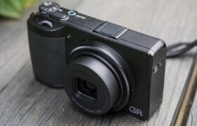 Đánh giá Ricoh GR IV – Liệu có phải chiếc máy compact tuyệt vời nhất?