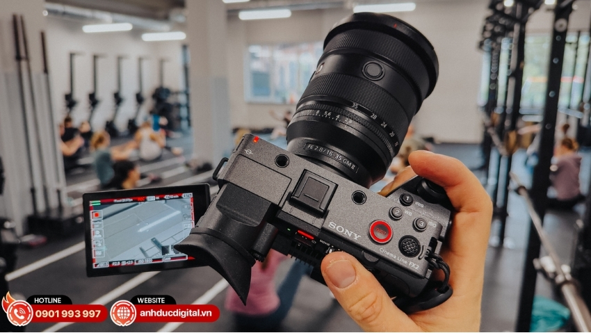 Đánh giá Sony FX2