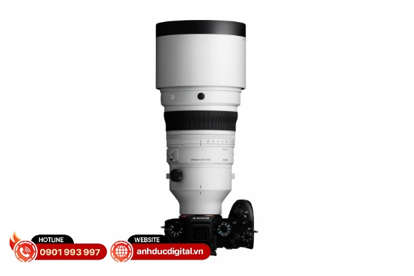 Sigma 200mm F2 DG OS sở hữu hệ thống quang học phức tạp để đảm bảo hình ảnh sắc nét