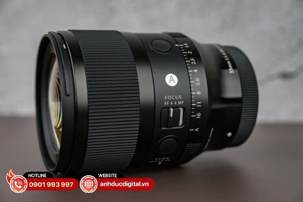 Sigma 35mm F1.4 DG II ART sở hữu hệ thống điều khiển tiêu chuẩn của những ống kính cao cấp với vòng khẩu độ