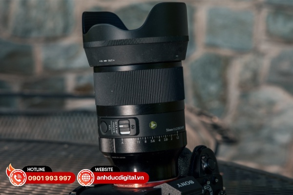 Sigma 35mm F1.2 DG II Art nhẹ hơn đáng kể chỉ 755g