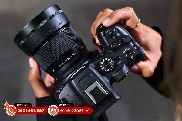 Sigma 56mm F1.4 DC DN sở hữu thiết kế đơn giản với chất lượng hoàn thiện cao cấp