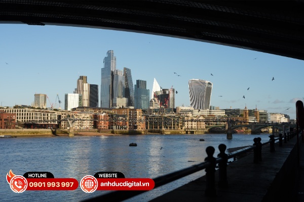 Cảm biến của Sony Alpha A7 V đạt dải nhạy sáng lên đến 16 stops