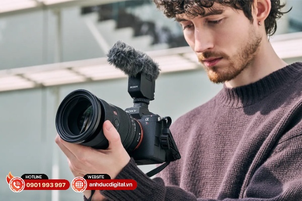 Sony Alpha A7R VI có thể quay phim ở  8K30p (crop 1.2x) và 4K120p/4K60p lấy mẫu khung hình 5K
