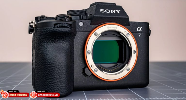 A7V cho công việc tốc độ – A7R V cho hình ảnh tinh xảo