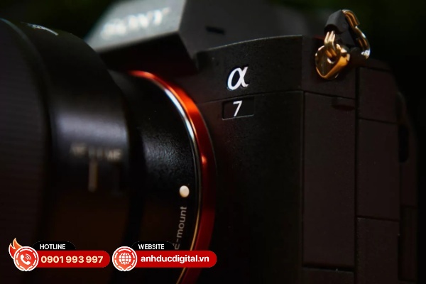 Sony A7V sẽ đặt mục tiêu cạnh tranh với Nikon Z6III hay Canon R6 Mark II