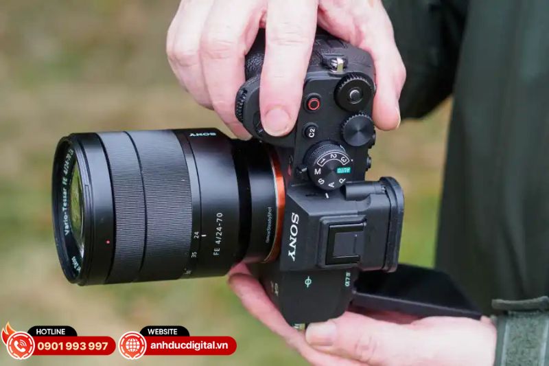 Sony A7 IV chụp phong cảnh nổi bật với cảm biến 33MP, RAW 14-bit và chống rung 5 trục, cho ảnh giàu chi tiết và hậu kỳ linh hoạt