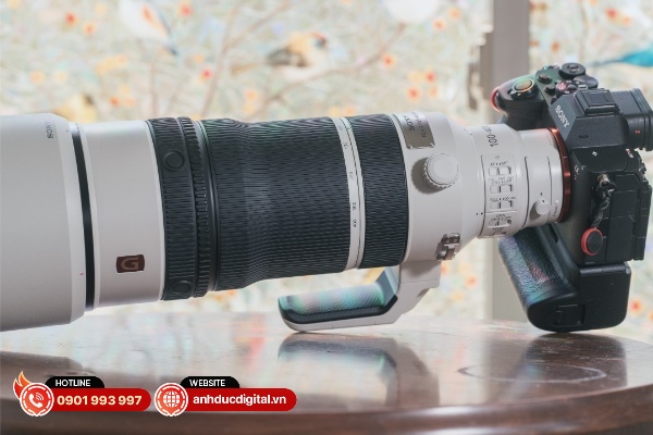 Sony cho biết tất cả những vị trí quan trọng đều có các lớp đệm cao su silicon ngăn bụi và ẩm