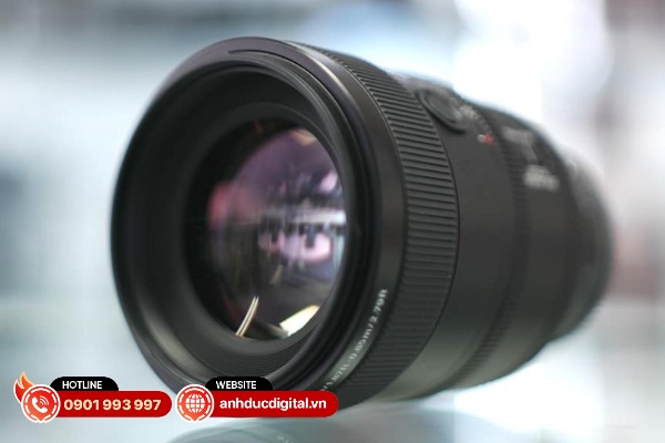 Mỗi thấu kính bên trong Sony FE 100mm F2.8 Macro GM OSS được trang bị lớp phủ Nano AR Coating II cao cấp