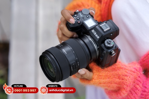 Giới thiệu ống kính Tamron 35 – 100mm f/2.8 Di III VXD – Phiên bản gọn nhẹ hơn của ống kính 35 – 150mm