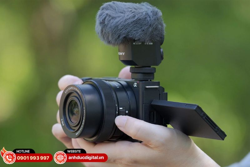 NP-FZ100 mang lại thời lượng sử dụng tốt, nhưng nên có pin dự phòng và USB-C PD khi quay 4K trong thời gian dài