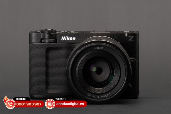 Nikon ZR là dòng máy quay đầu tiên có sự hợp tác với RED
