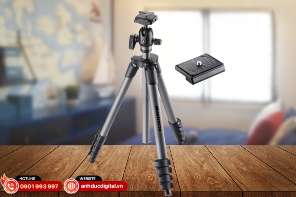Manfrotto Compact Advanced With Ball Head là tripod nhôm gọn nhẹ, dễ sử dụng, phù hợp cho chụp ảnh và quay video hằng ngày
