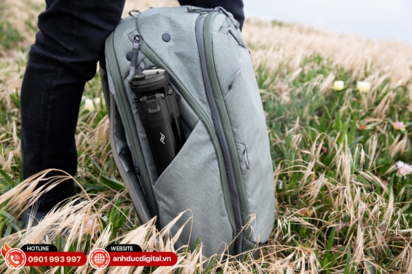 Trọng lượng và tính di động quyết định mức độ gọn nhẹ của tripod, giúp bạn dễ mang theo khi di chuyển và chụp ảnh ngoài trời