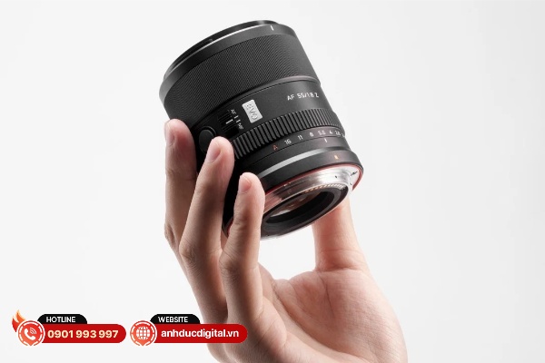 Viltrox 55mm F1.8 EVO chắc chắn sẽ là sự lựa chọn hợp lý để chụp chân dung hay khi đi du lịch