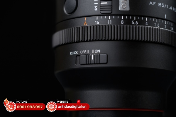 Vòng khẩu độ và công tắc khử này trên Viltrox AF 85mm F1.4 Pro