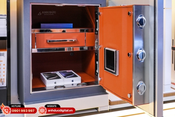 Két sắt cao cấp có mức giá tương xứng với chất lượng, giúp bảo vệ tài sản lâu dài và mang lại sự an tâm khi sử dụng